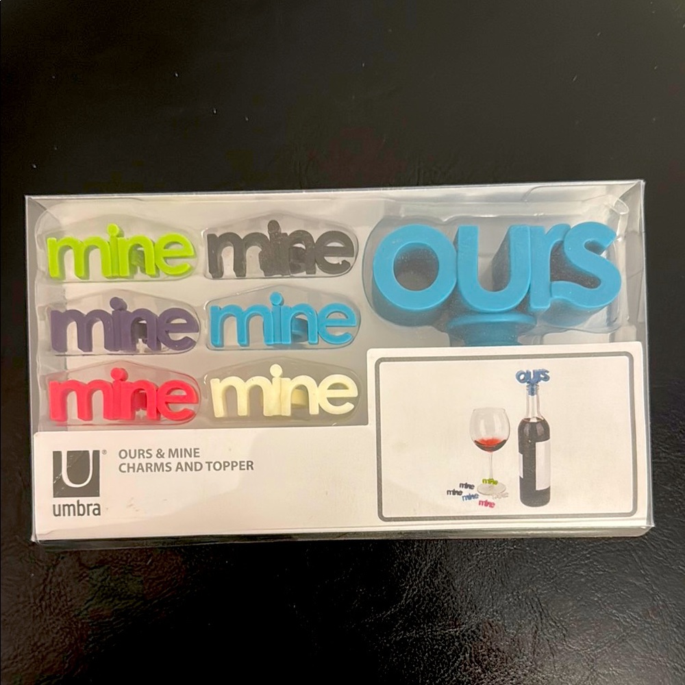 NWT-“Ours & Mine” Wine Charms and Topper